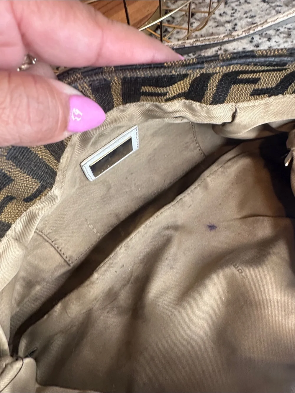 Fendi Zucca Baguette FF Logo Shoulder Bag in Brown and Cream - Picture 4 of 8